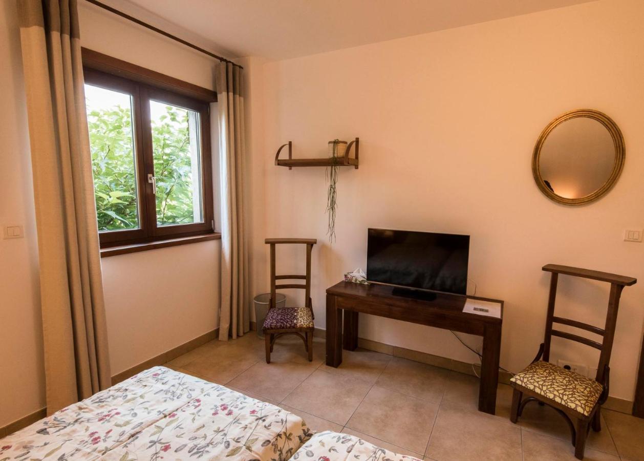 Chambre D'Hotes De Charme, Un Temps En Foret Bed & Breakfast Westhouse Exterior photo